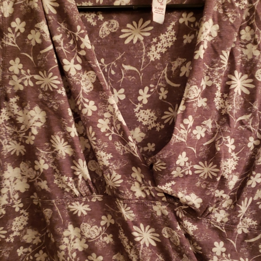 Shirt - Picture 4 of 4